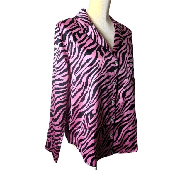 VICTORIA'S SECRET Afterhours Satin Sleep Top Size M Made in Indonesia. - Picture 5 of 8